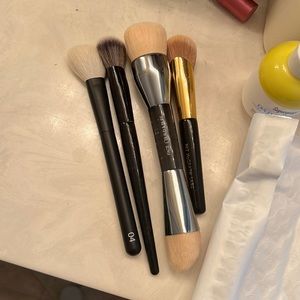 4 brushes